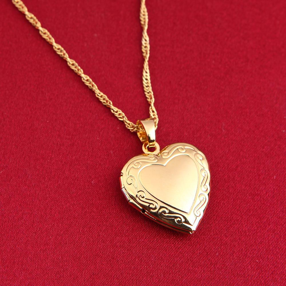 Heart Locket Necklace – Timeless Gold Pendant for Memories & Love