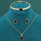 Elegant Clover Jewelry Set – Necklace & Bracelet for Women