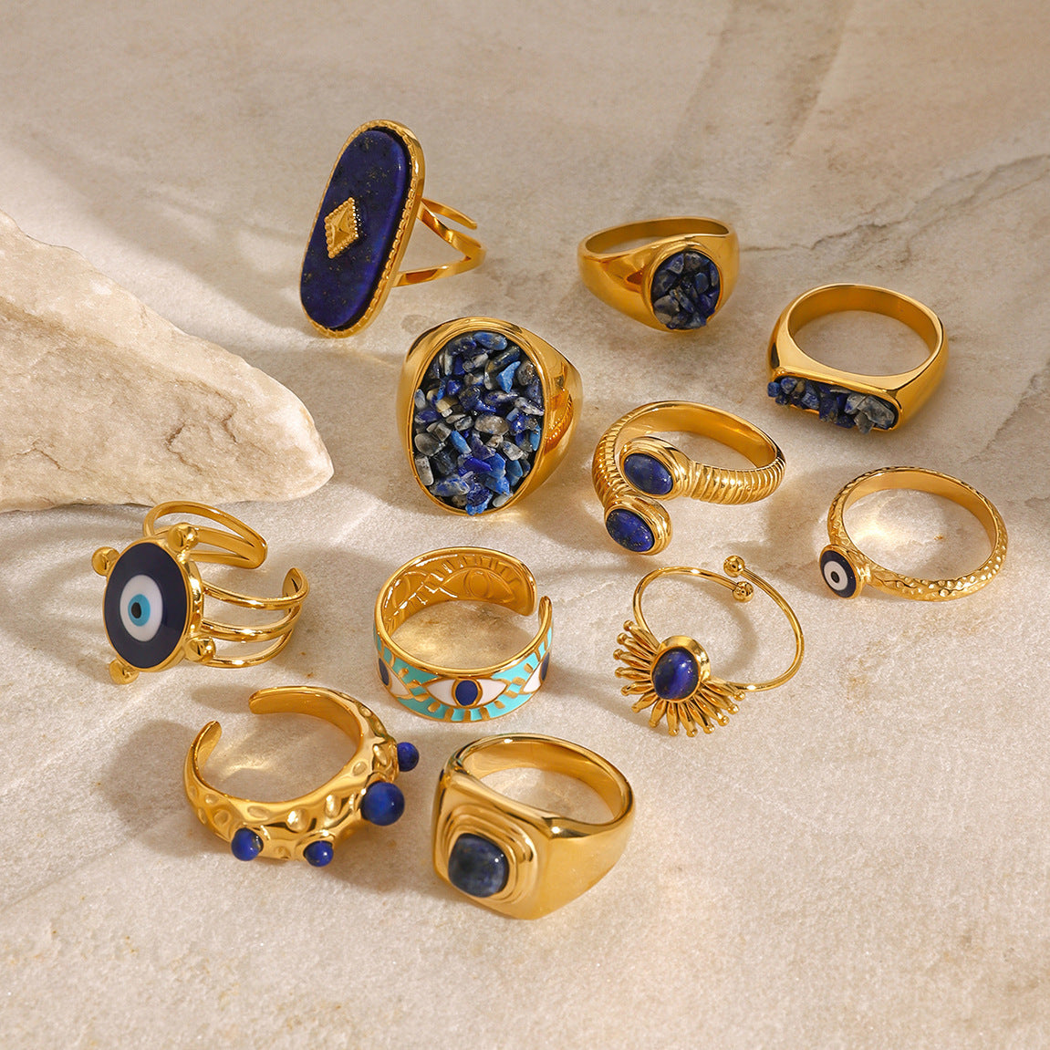 “Boho Gold Rings Set with Blue Stone – Vintage Style Jewelry for Women”