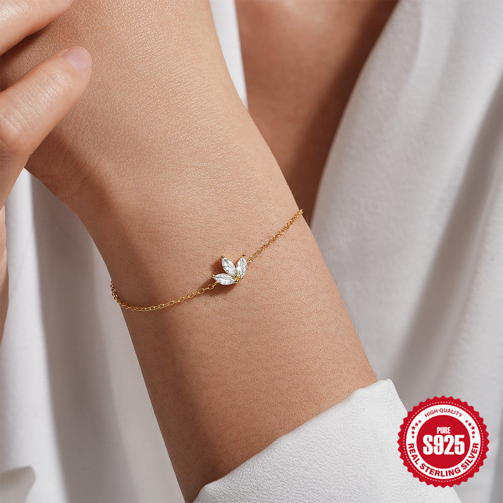 925 Sterling Silver Lotus Pendant Bracelet – Available in Gold & Silver