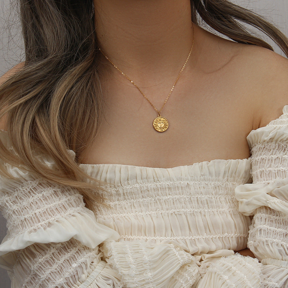 Luxury Gold Sun Necklace – Timeless Radiance & Elegance