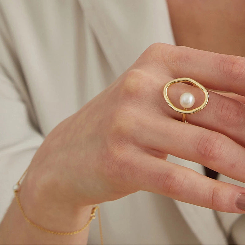 Luxury Adjustable Gold Pearl Ring – Elegant & Timeless Design