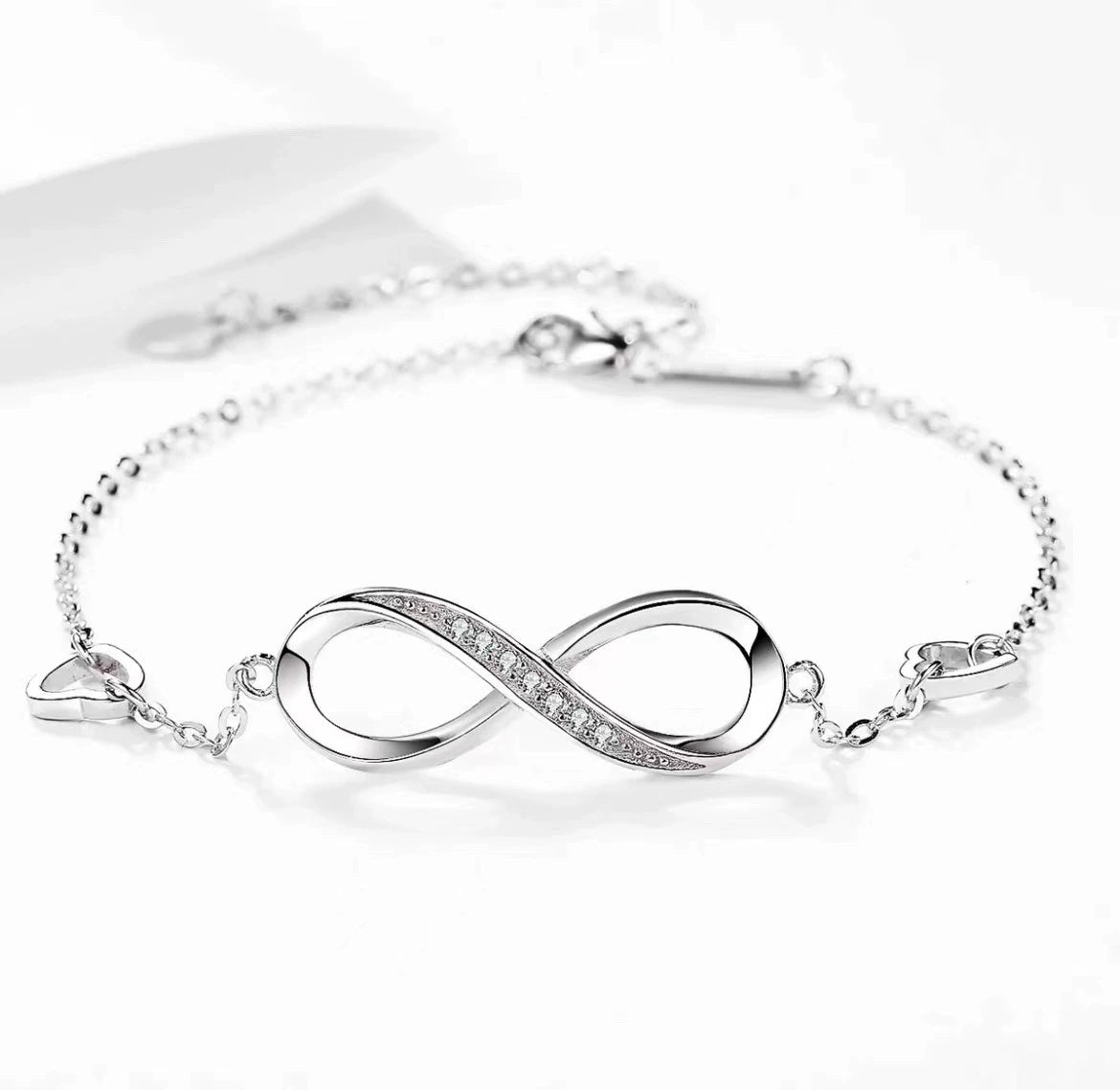 925 Sterling Silver Infinity Bracelet with Hearts and Zircon Stones