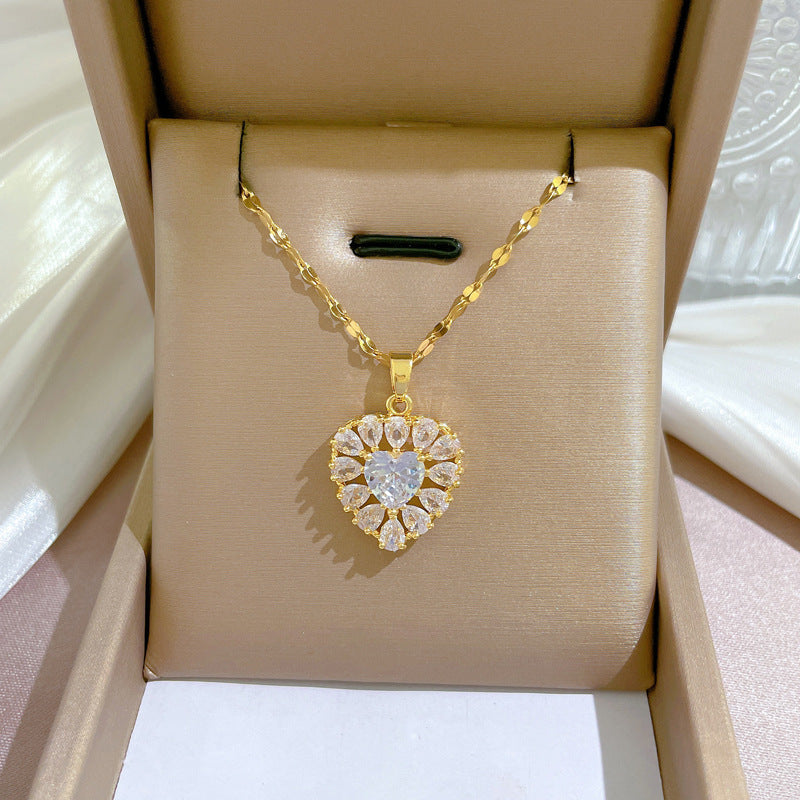 Elegant Heart Pendant Necklace – Sparkling Crystal in Gold Chain