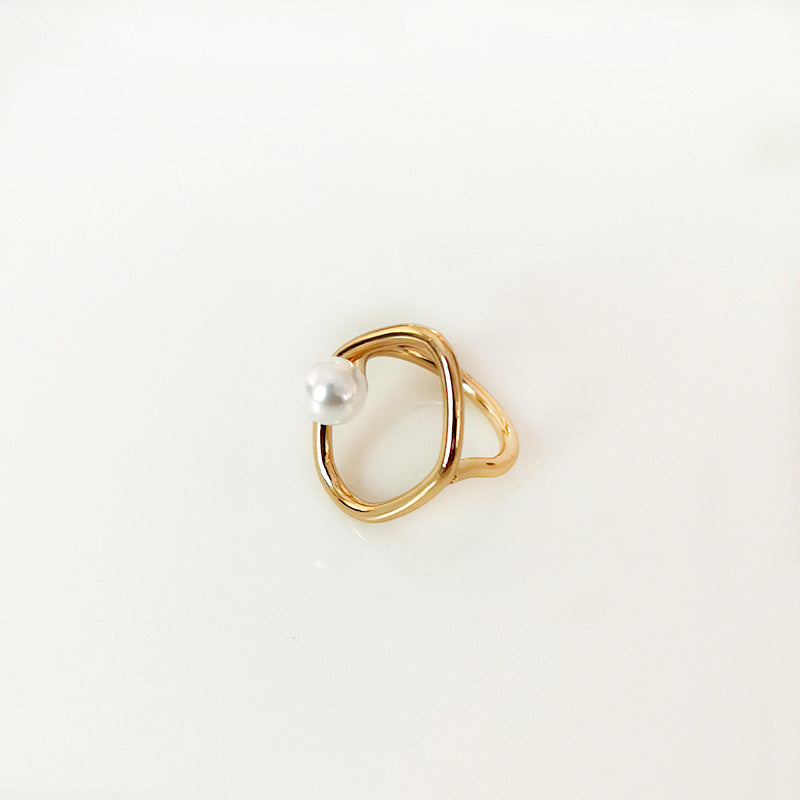 Luxury Adjustable Gold Pearl Ring – Elegant & Timeless Design