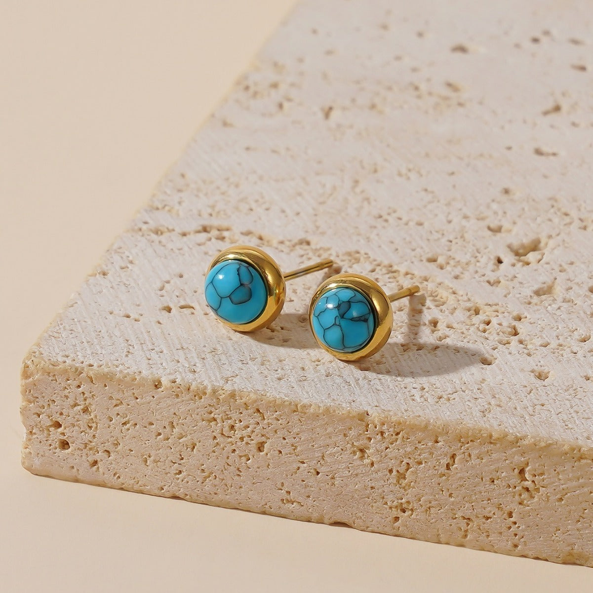 " Aurora Sky Necklace - Blue Glow Elegance"
